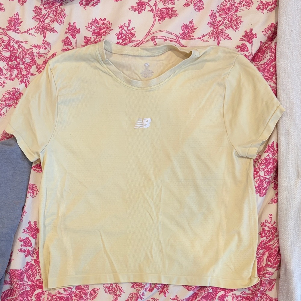 New Balance Pale Yellow Short Sleeve cropped Tee